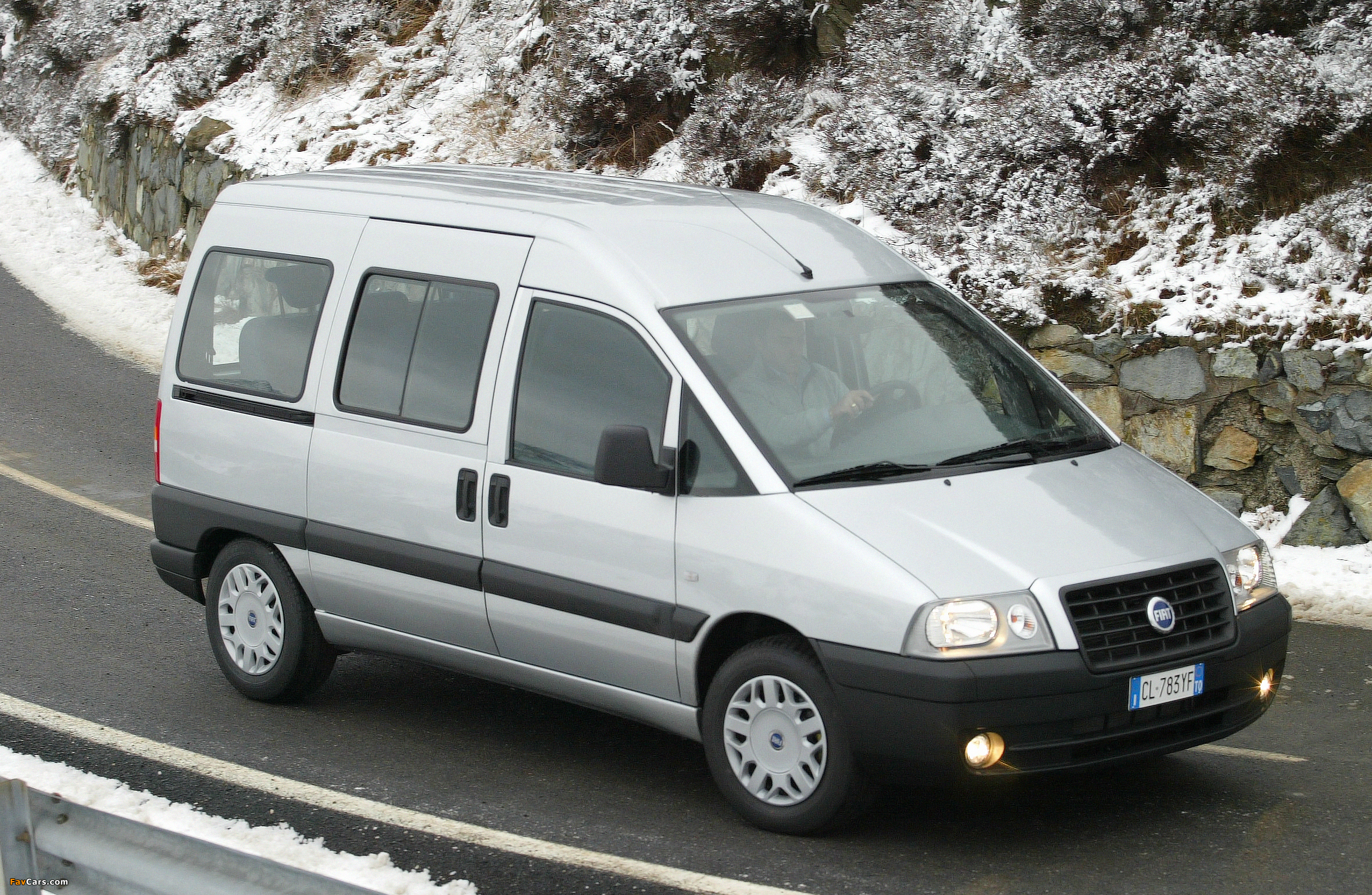 Fiat Scudo Combi 2004–07 images (2360 x 1539)
