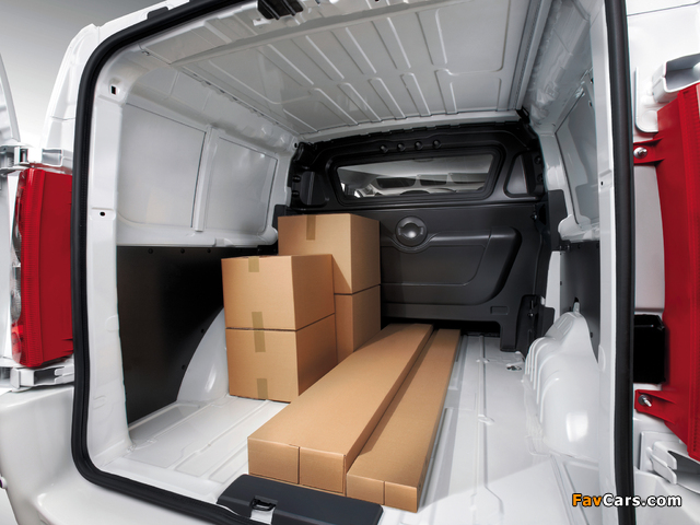 Pictures of Fiat Scudo Cargo Combi 2013 (640 x 480)
