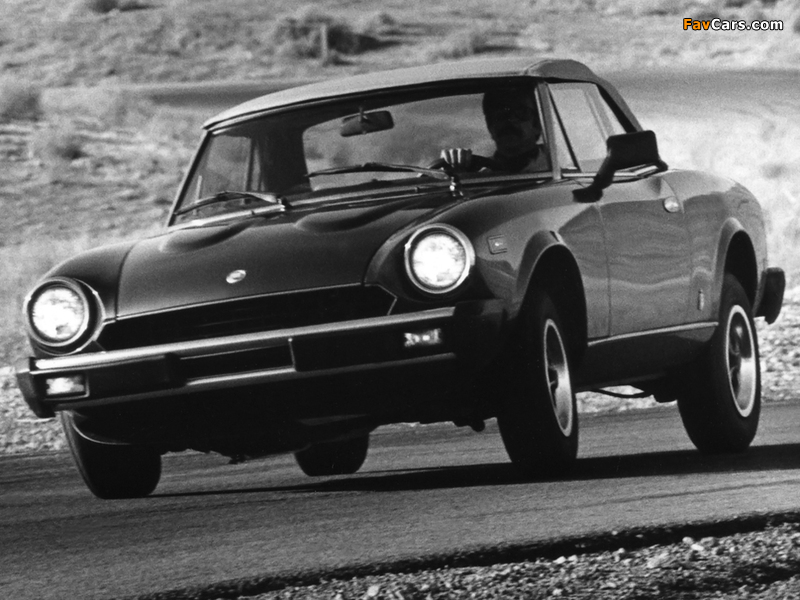 Photos of Fiat 2000 Spider 1979–82 (800 x 600)