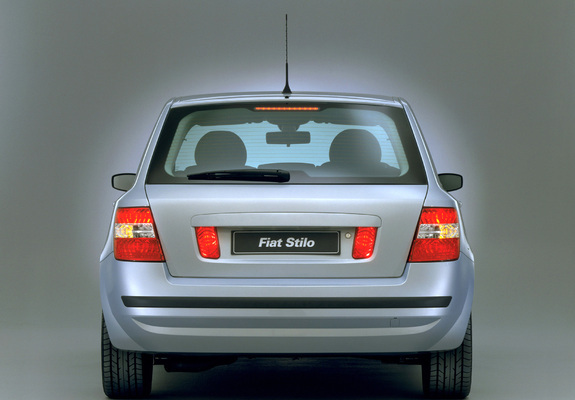 Photos of Fiat Stilo 5-door (192) 2001–04