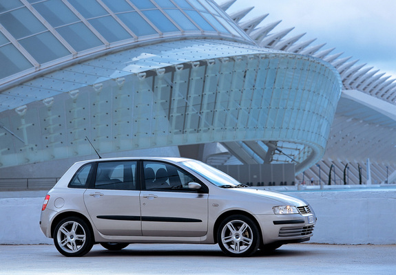 Photos of Fiat Stilo 5-door (192) 2001–04