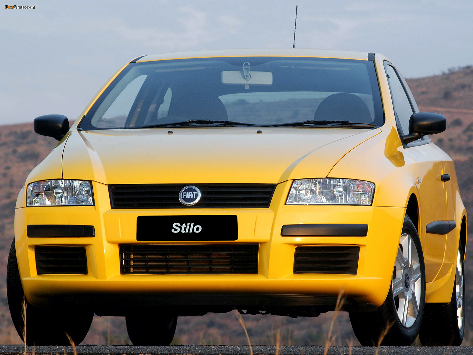 Photos of Fiat Stilo 3-door ZA-spec (192) 2003–06 (1600 x 1200)