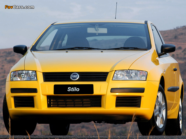 Photos of Fiat Stilo 3-door ZA-spec (192) 2003–06 (640 x 480)