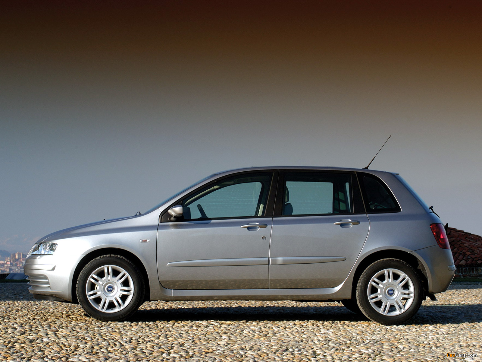 Photos of Fiat Stilo 5-door (192) 2004–06 (1600 x 1200)
