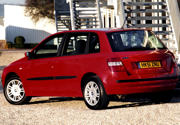 Pictures of Fiat Stilo 5-door UK-spec (192) 2001–04