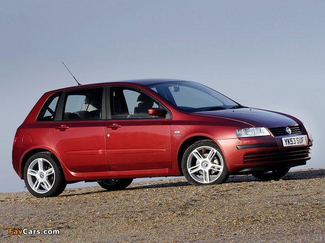 Pictures of Fiat Stilo 5-door UK-spec (192) 2004–06 (640 x 480)