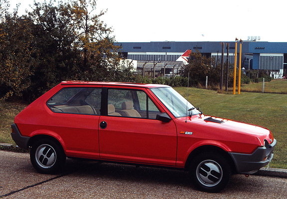 Fiat Strada 3-door UK-spec 1978–82 pictures