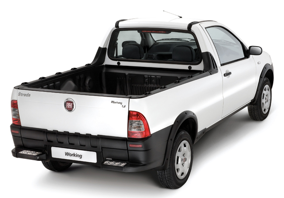 Fiat Strada ZA-spec 2005–12 images