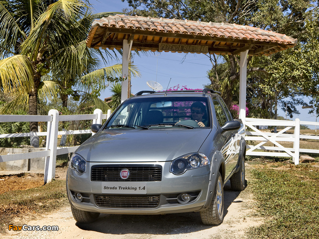 Fiat Strada Trekking CE 2009–12 images (640 x 480)