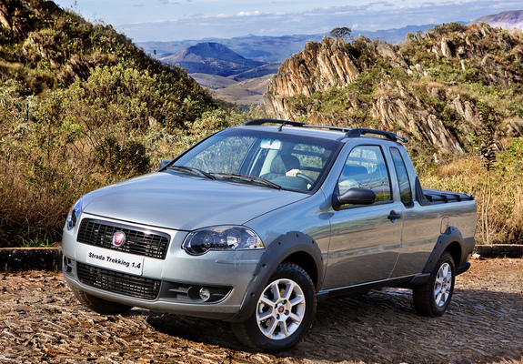 Fiat Strada Trekking CE 2009–12 wallpapers