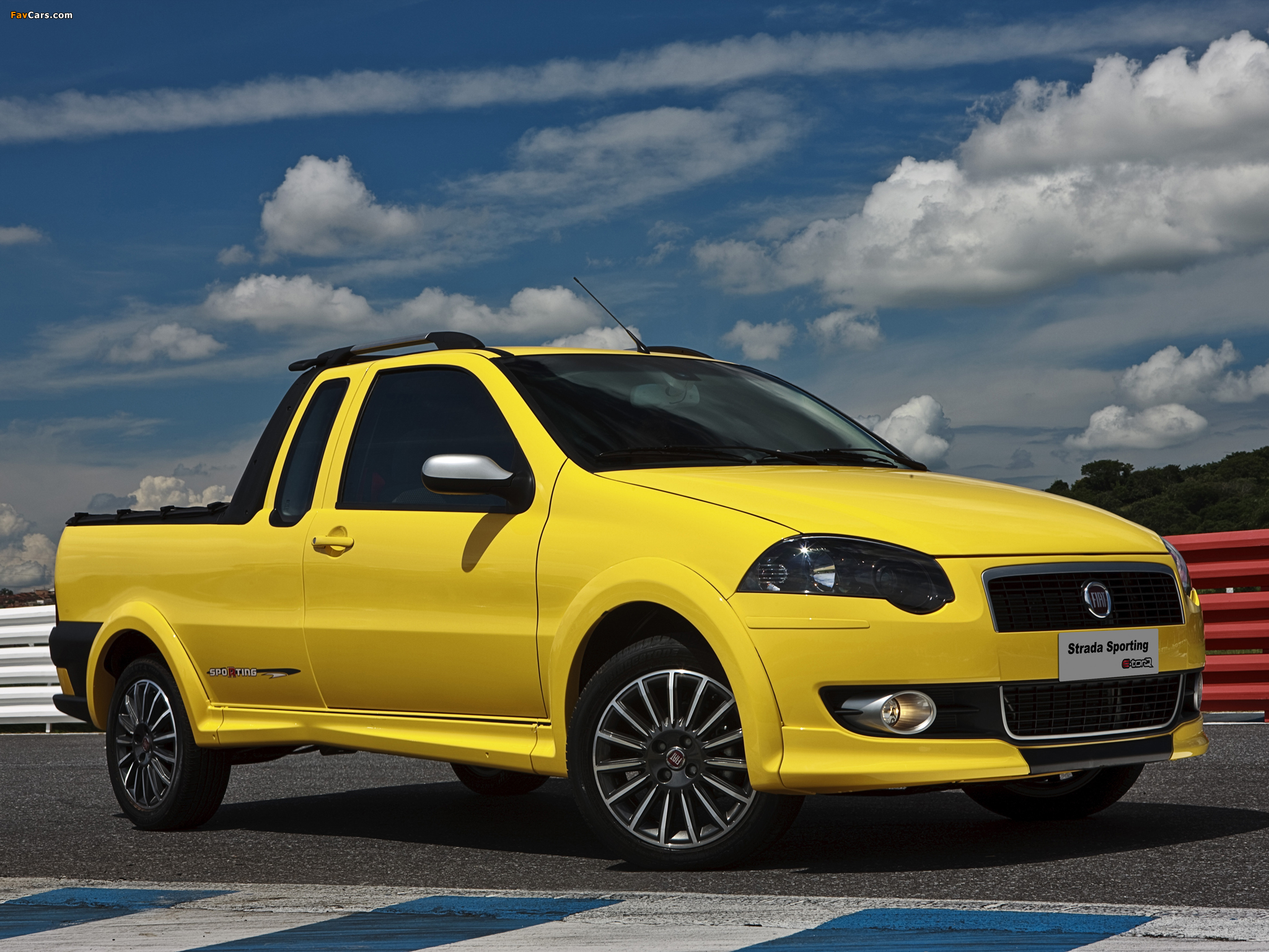 Fiat Strada Sporting 2011–12 pictures (2048 x 1536)