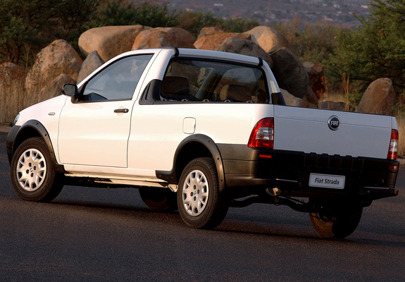 Images of Fiat Strada ZA-spec 2005–12