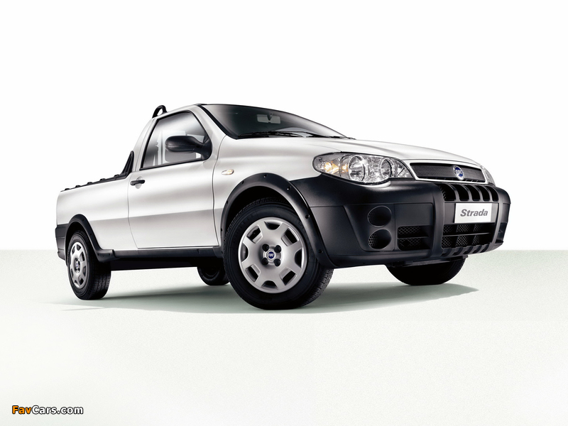 Images of Fiat Strada Short Cab EU-spec 2006–12 (800 x 600)