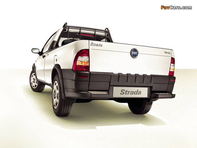 Photos of Fiat Strada Short Cab EU-spec 2006–12 (640 x 480)