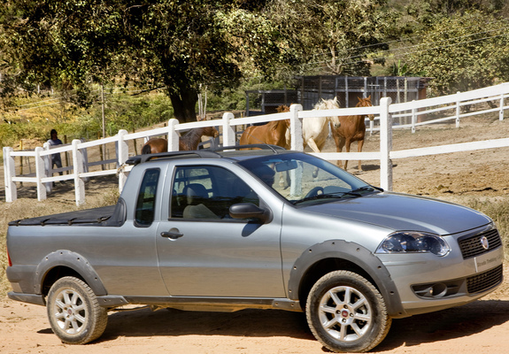 Photos of Fiat Strada Trekking CE 2009–12