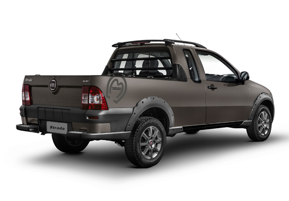 Photos of Fiat Strada Trekking CE Mangalarga Marchador 2013