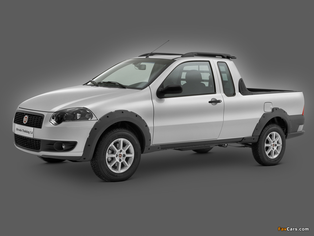 Pictures of Fiat Strada Trekking CE 2009–12 (1024 x 768)