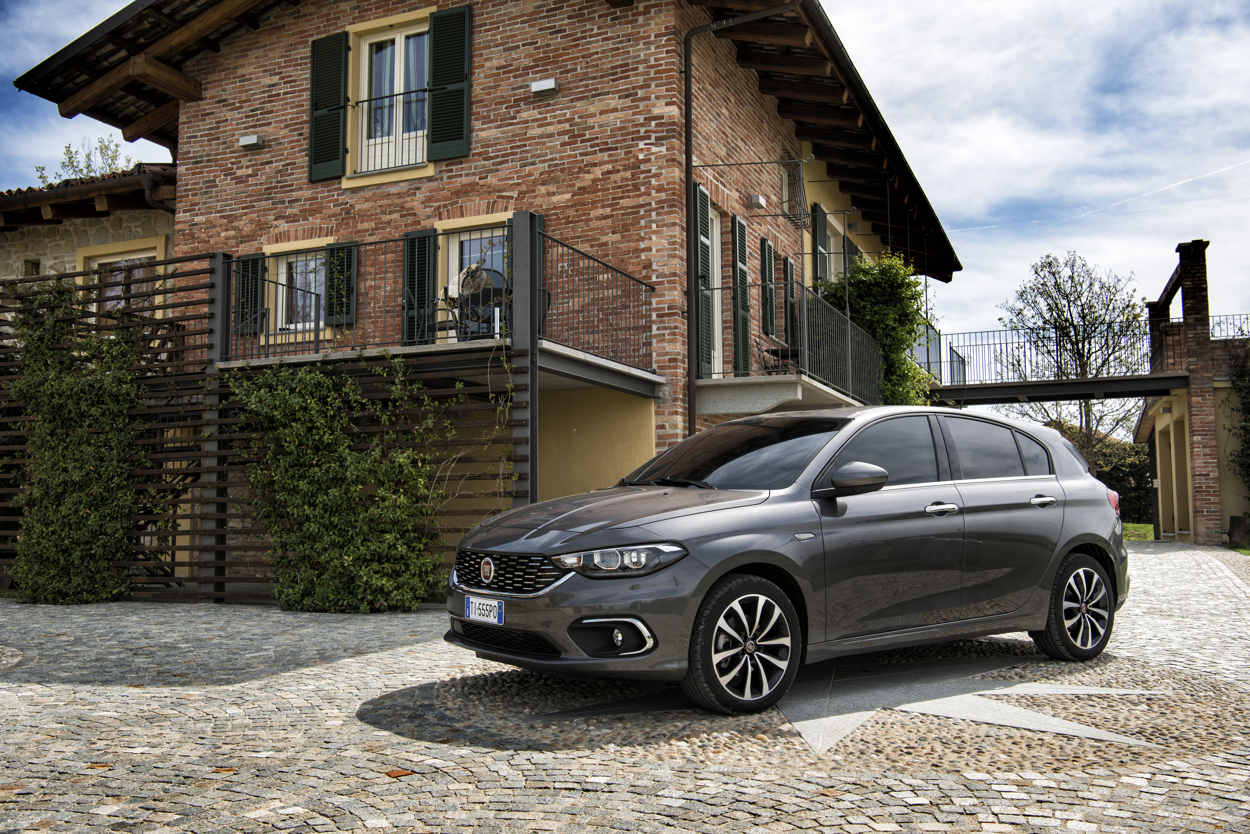 Fiat Tipo 5-door (357) 2016 images (4096 x 2734)