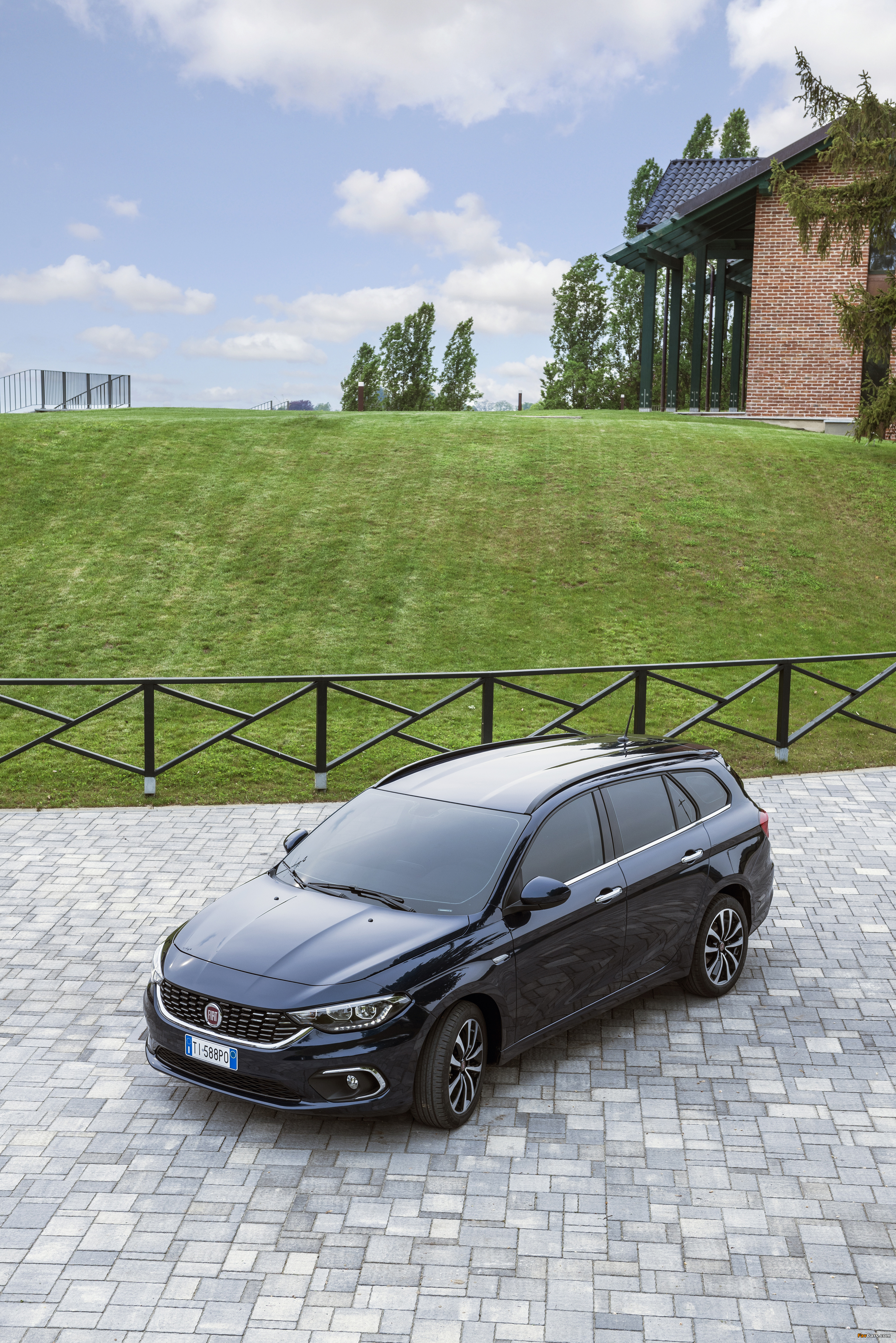 Fiat Tipo Station Wagon (357) 2016 images (2734 x 4096)