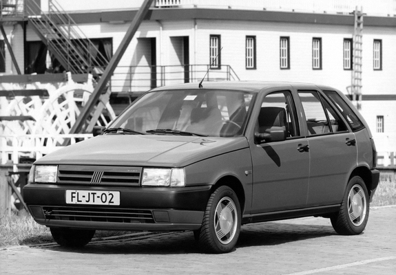 Images of Fiat Tipo SX (160) 1991–93