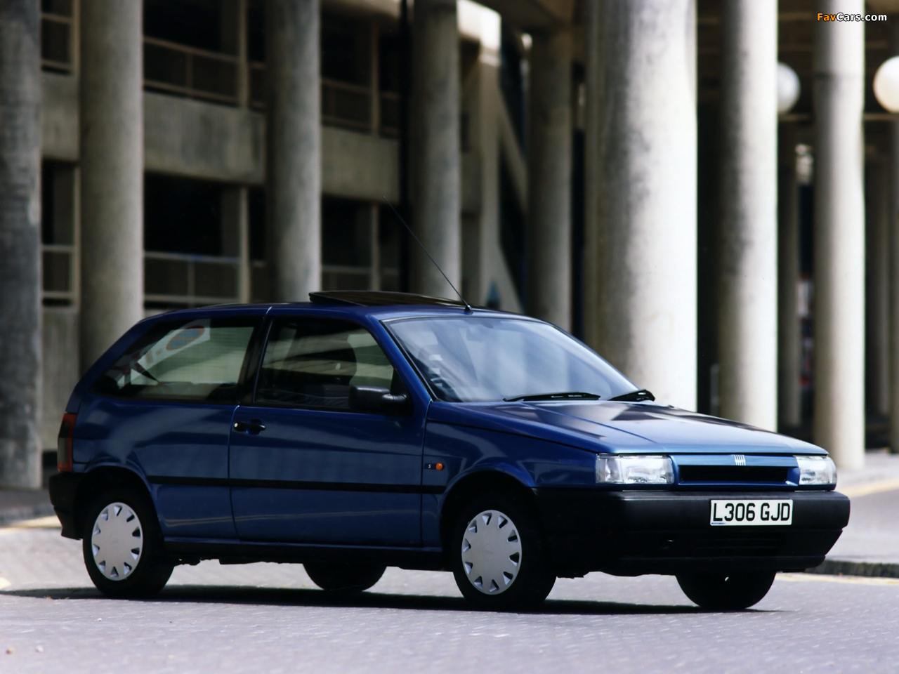 Photos of Fiat Tipo 3-door UK-spec 1993–95 (1280 x 960)