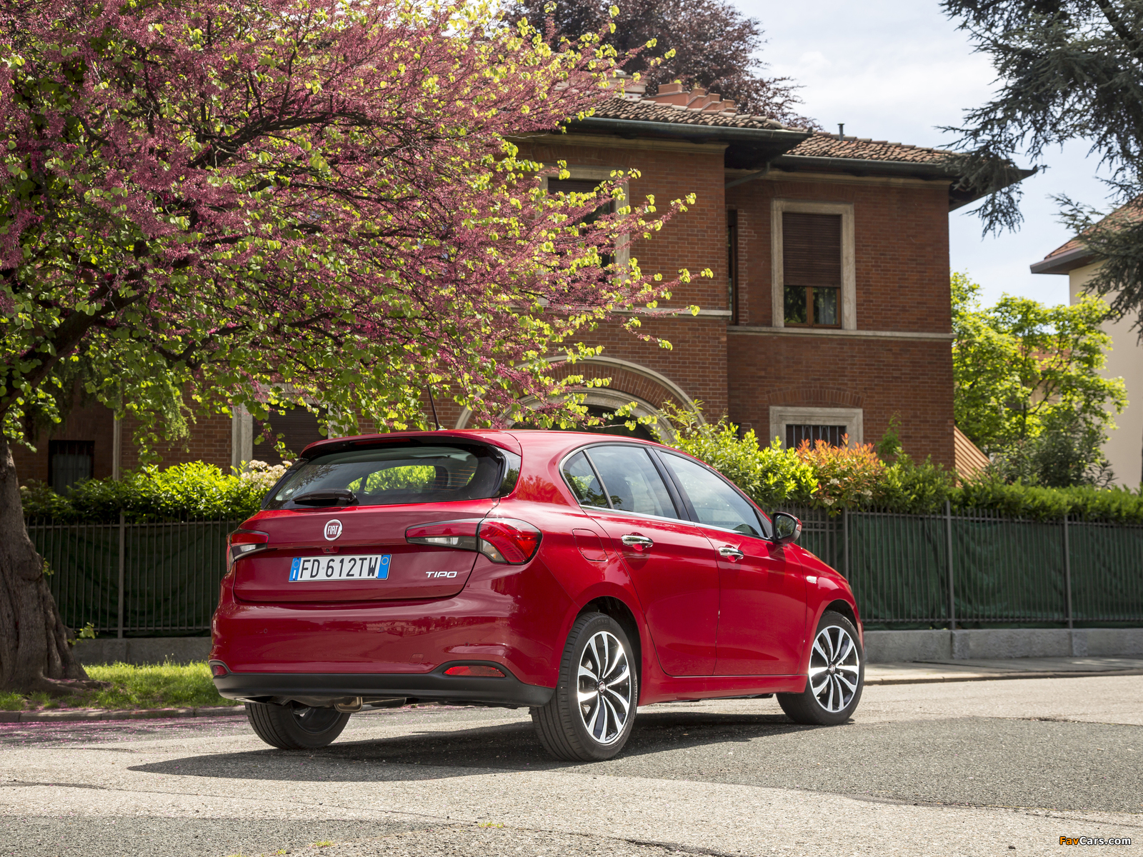 Pictures of Fiat Tipo 5-door (357) 2016 (1600 x 1200)