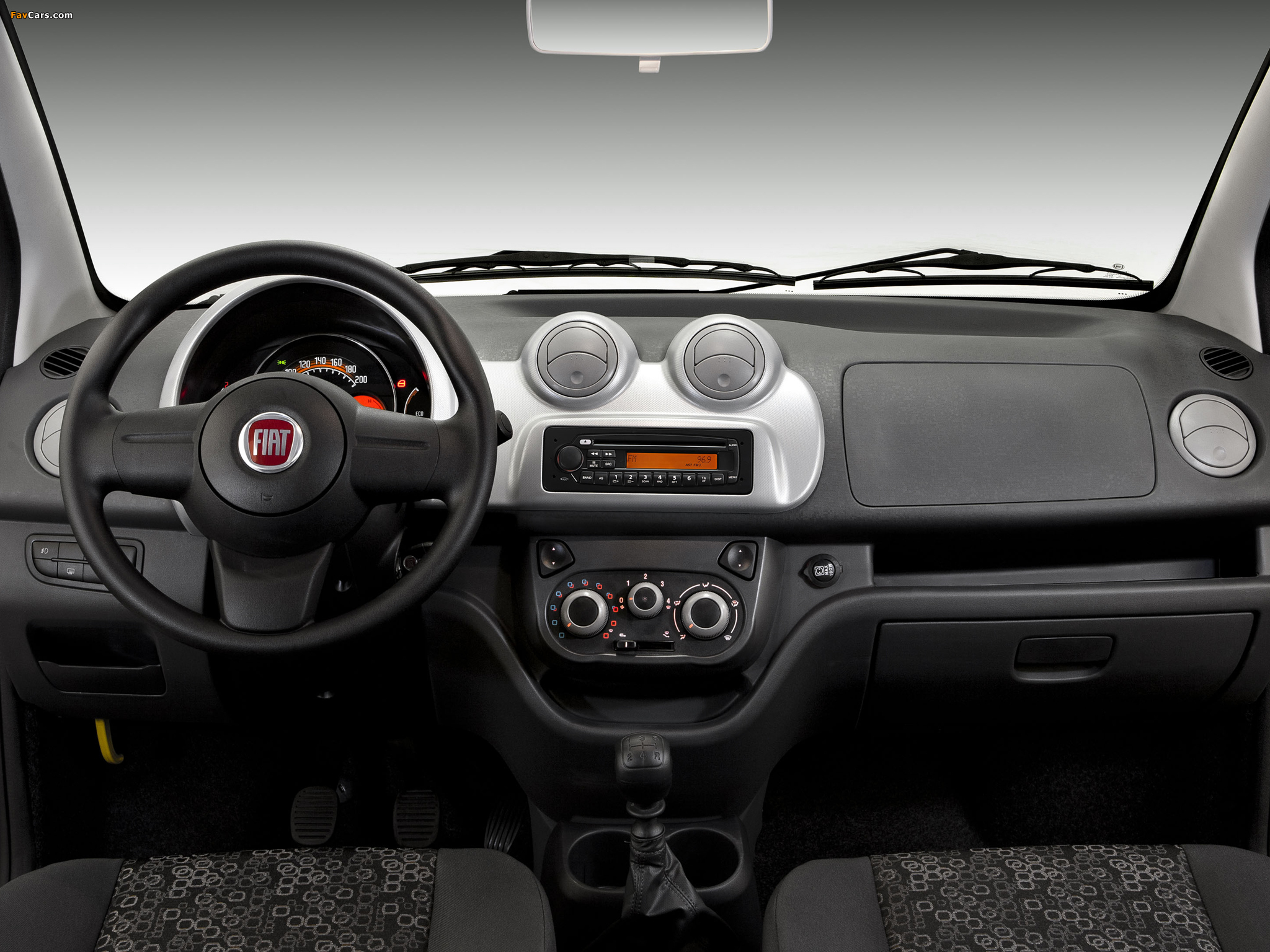 Images of Fiat Uno Economy 5-door 2011 (2048 x 1536)