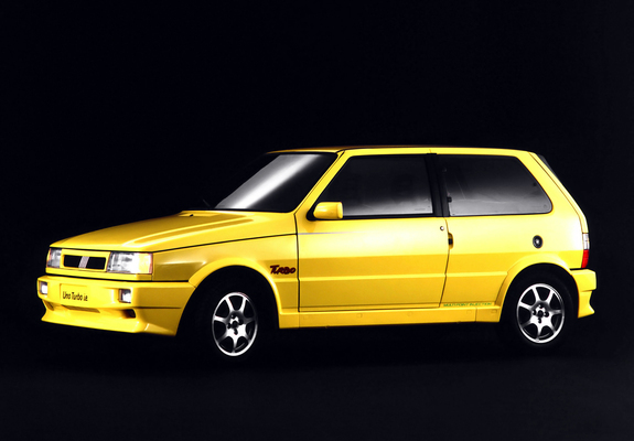 Photos of Fiat Uno Turbo i.e. BR-spec 1994–96