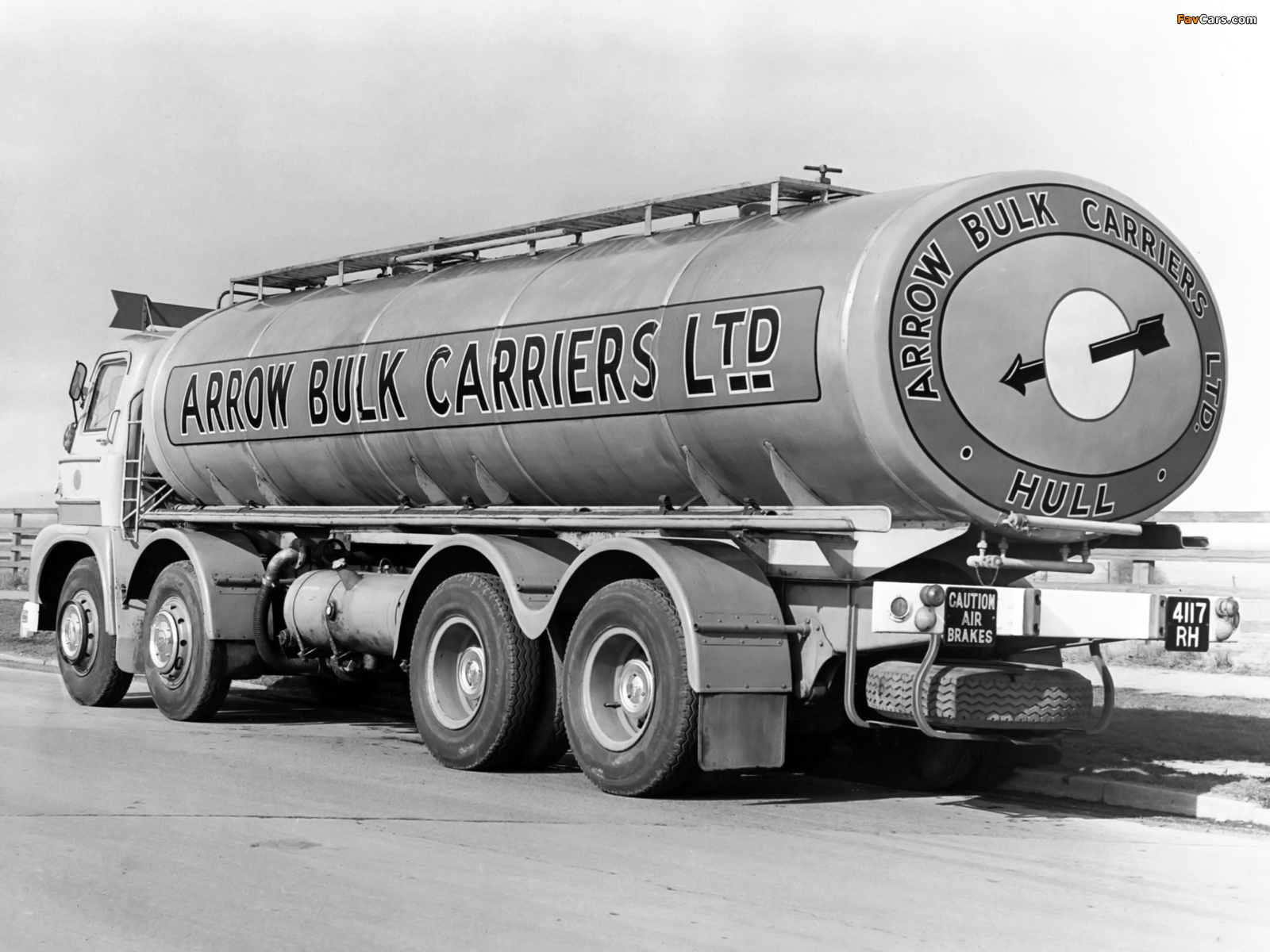 Images of Foden KE6/24 8x4 Tanker (S21) 1961–72 (1600 x 1200)