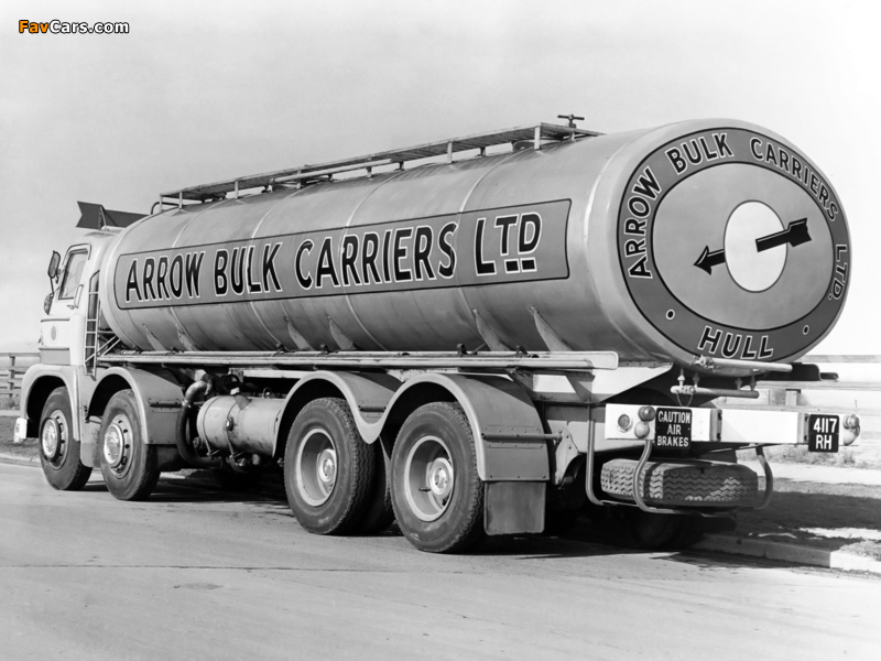 Images of Foden KE6/24 8x4 Tanker (S21) 1961–72 (800 x 600)