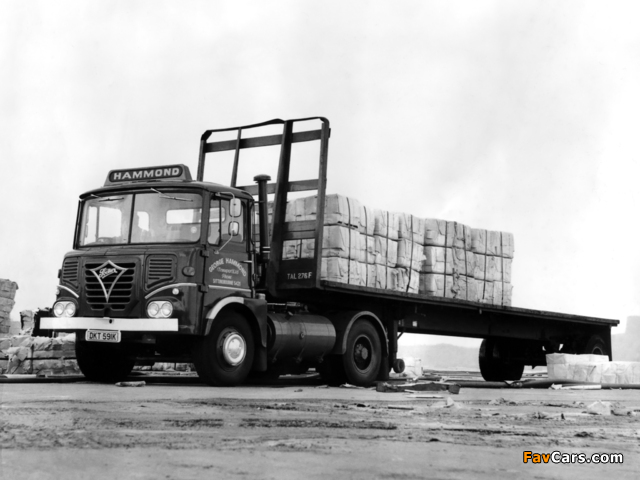 Foden S40 46 1972– images (640 x 480)