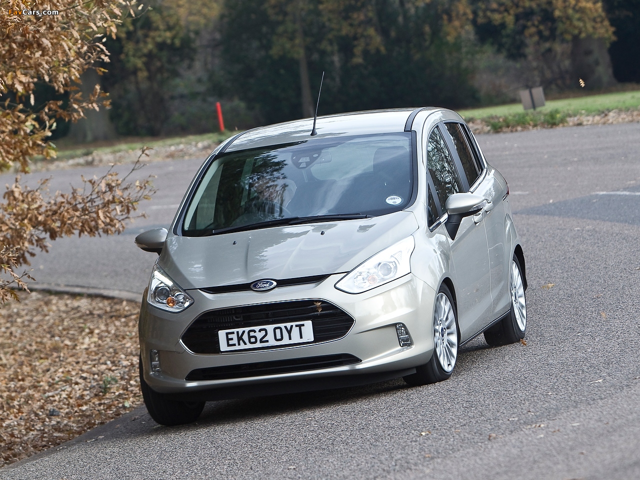 Ford B-MAX UK-spec 2012 images (1280 x 960)