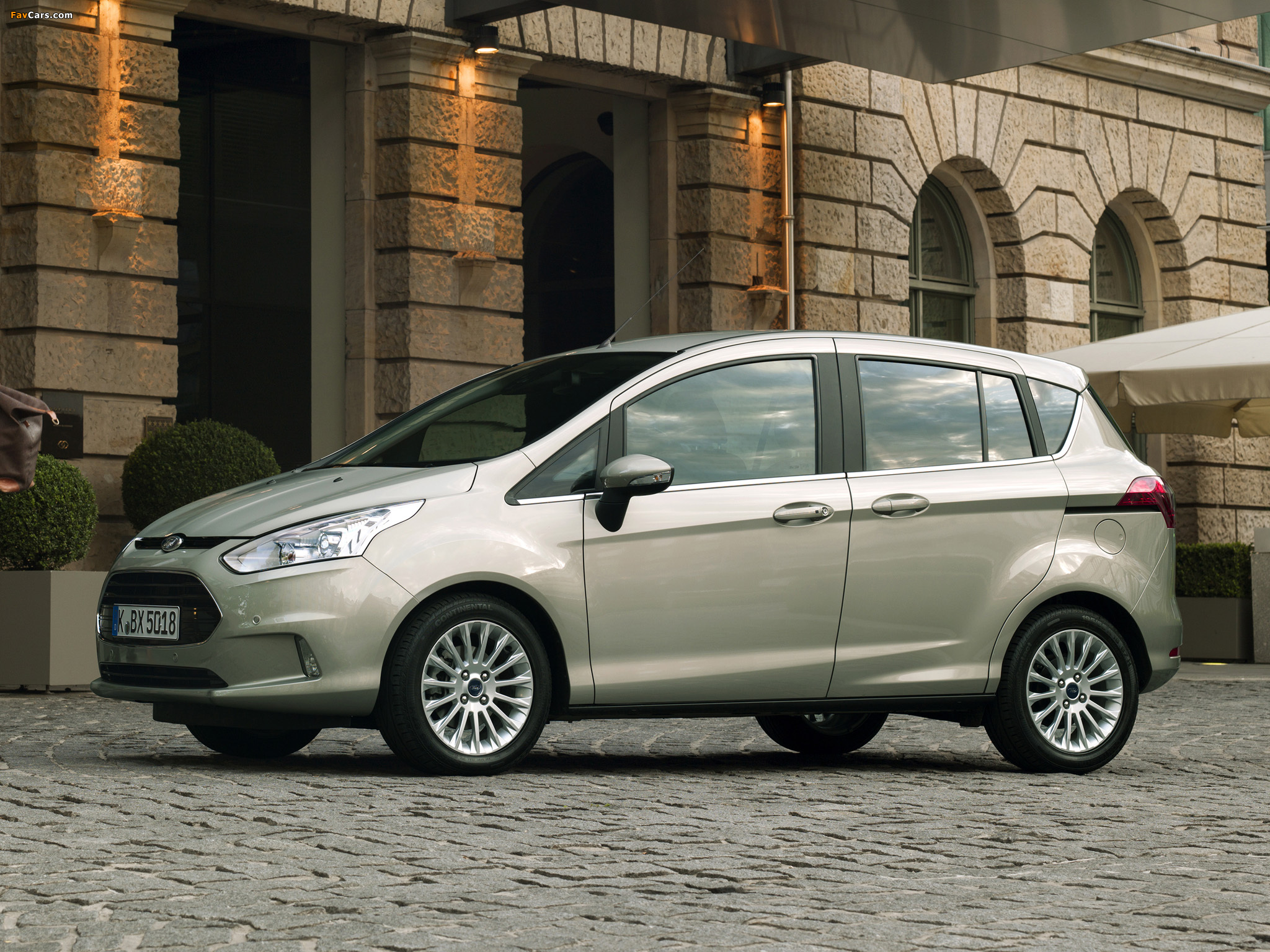 Ford B-MAX 2012 images (2048 x 1536)