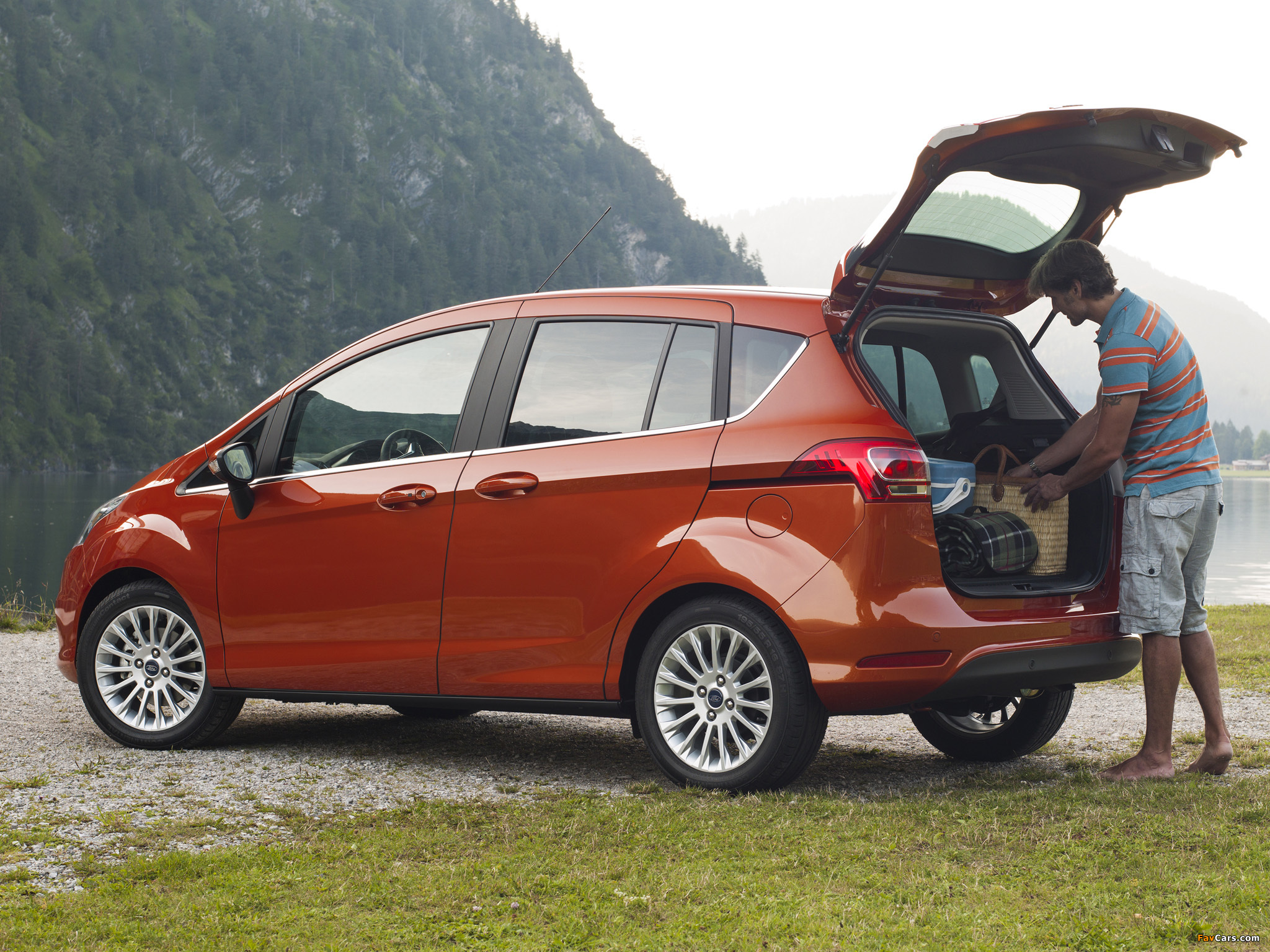 Images of Ford B-MAX 2012 (2048 x 1536)