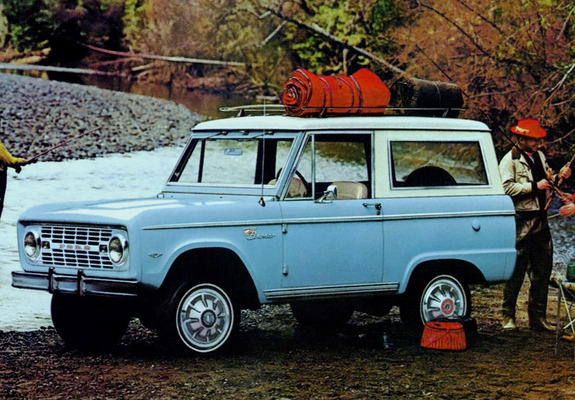 Pictures of Ford Bronco Wagon (U15) 1967