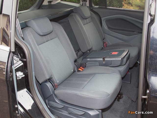 Images of Ford Grand C-MAX UK-spec 2010 (640 x 480)