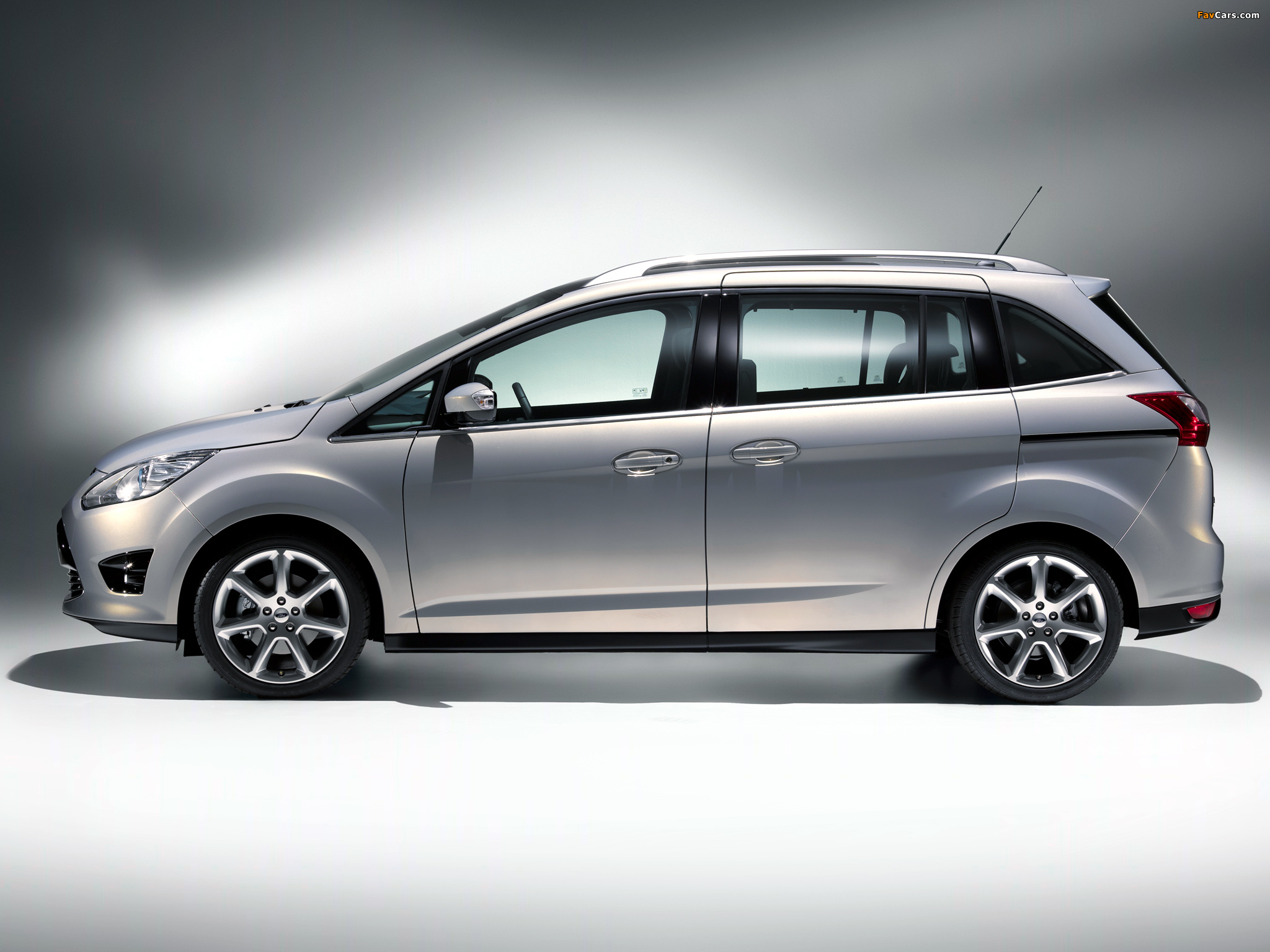 Images of Ford Grand C-MAX 2010 (2048 x 1536)