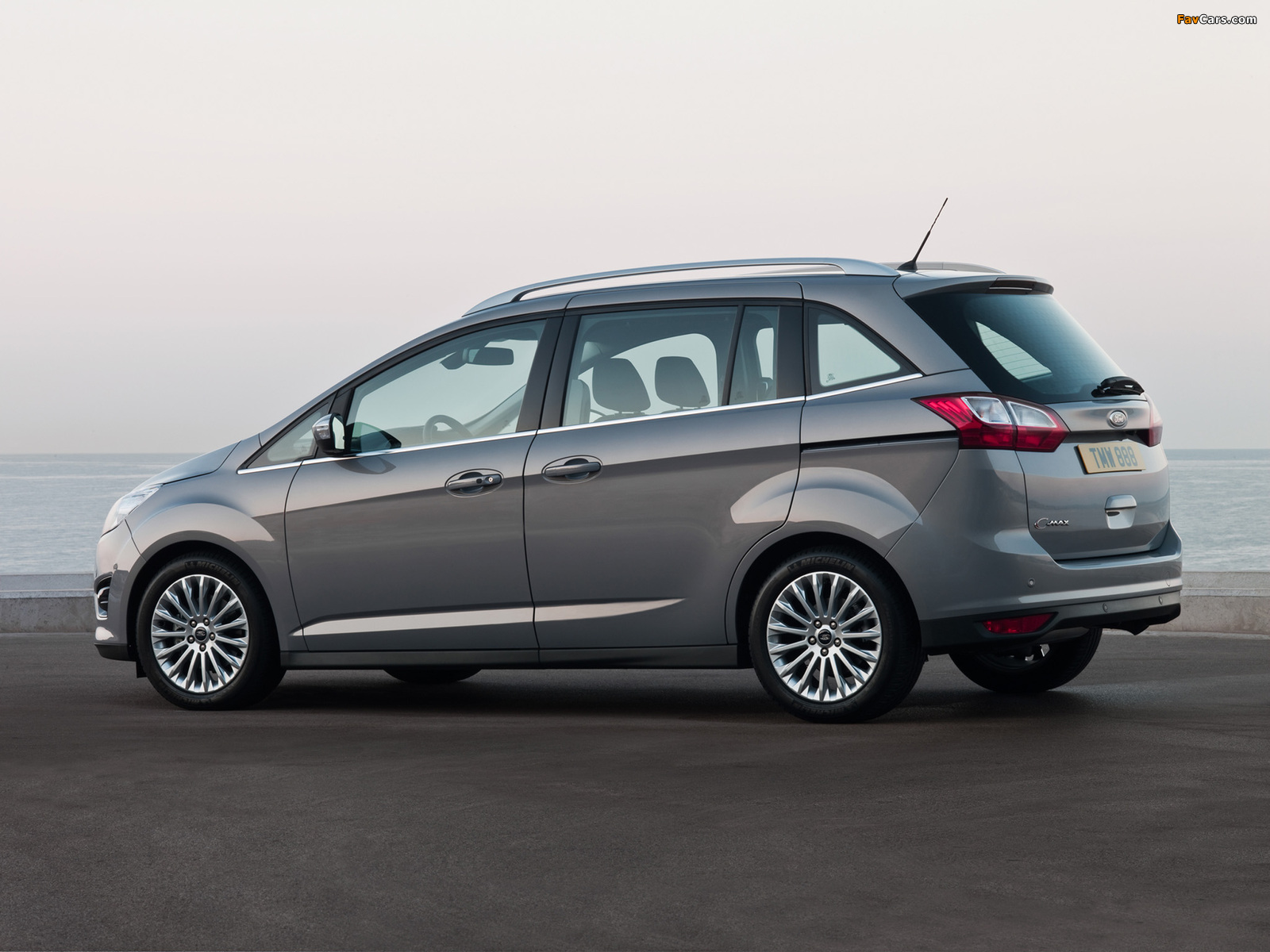 Photos of Ford Grand C-MAX 2010 (1600 x 1200)
