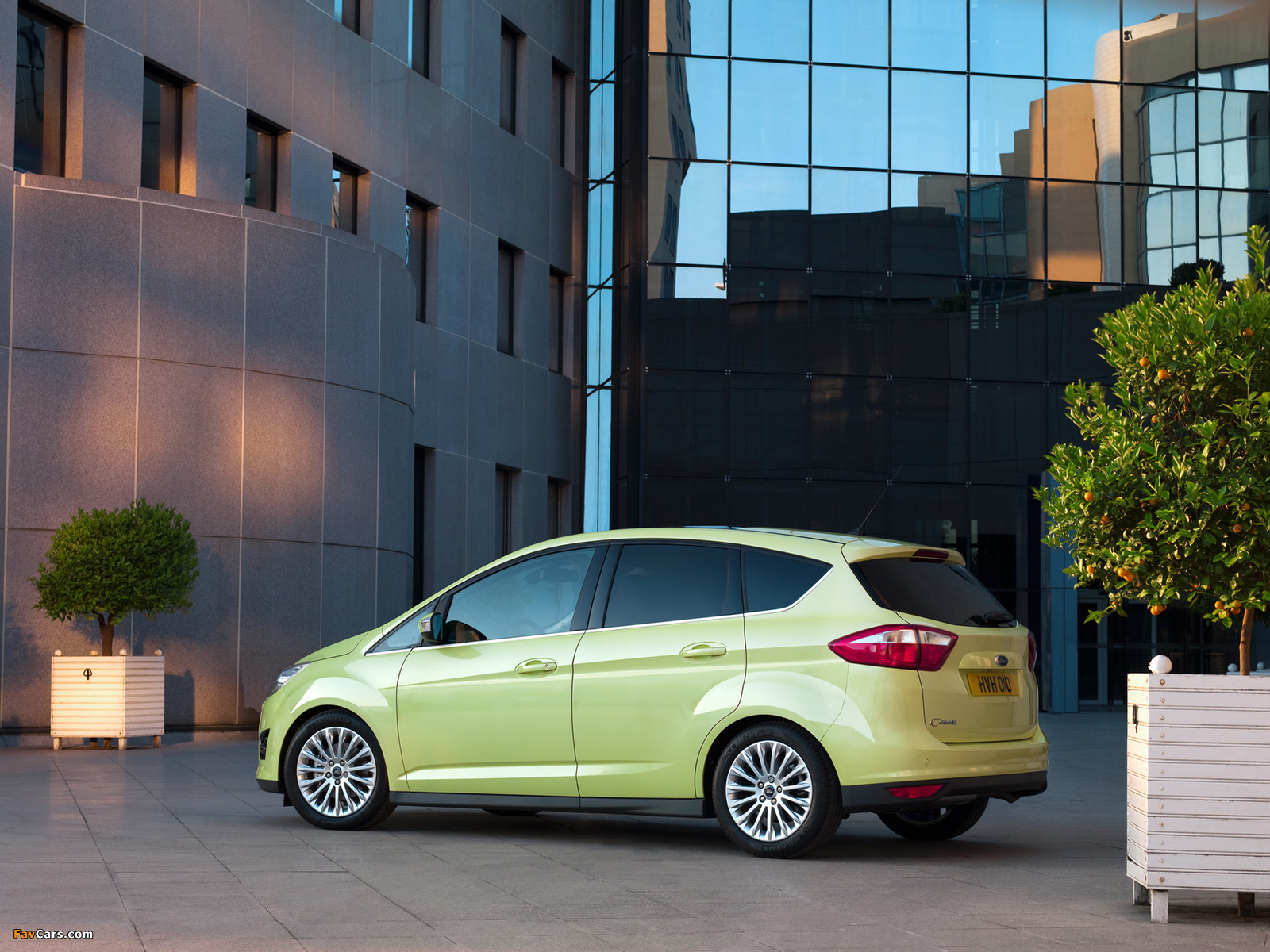 Ford C-MAX 2010 wallpapers (1600 x 1200)