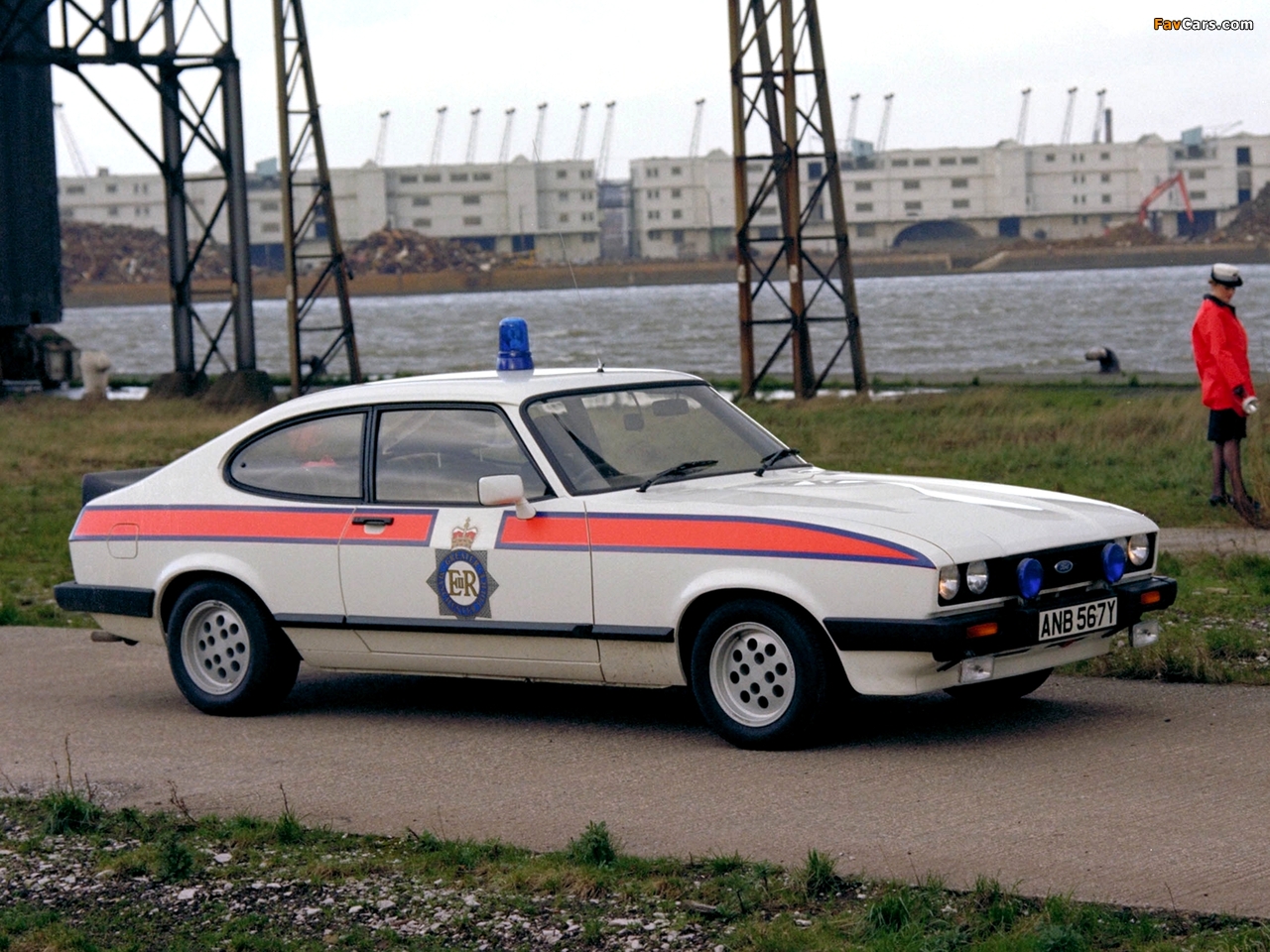 Ford Capri 2.8 Injection Police wallpapers (1280 x 960)