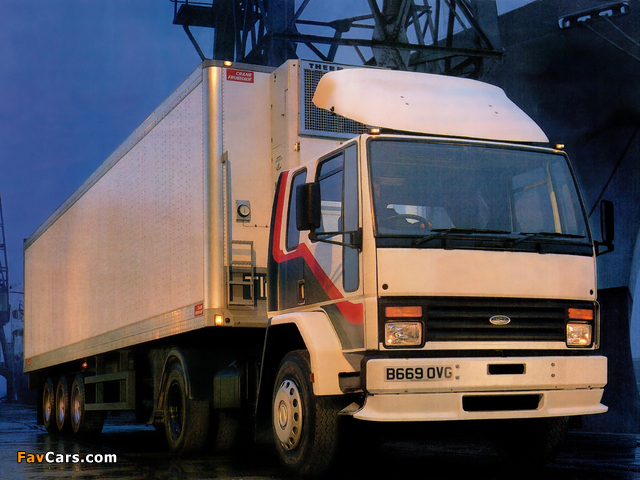 Ford Cargo 3424 Tractor UK-spec 1984–93 pictures (640 x 480)