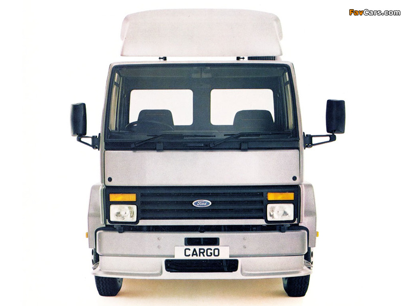 Ford Cargo 3424 Tractor UK-spec 1984–93 wallpapers (800 x 600)