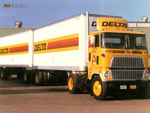 Pictures of Ford CL9000 COE 1979 (640 x 480)