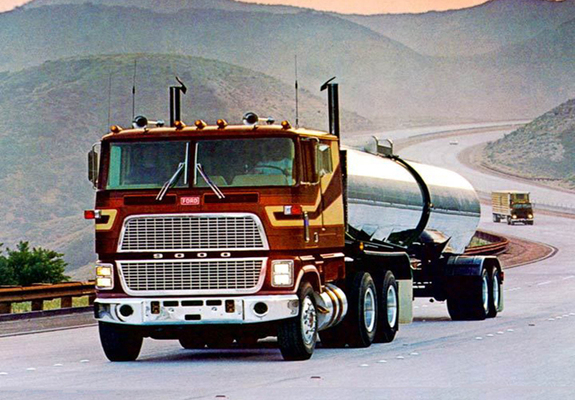 Pictures of Ford CL9000 COE 1979