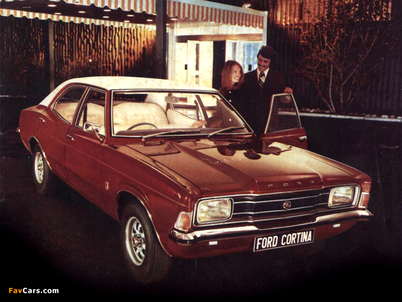 Ford Cortina 4-door Saloon (MkIII) 1970–76 images (800 x 600)