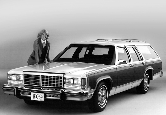 Ford LTD Country Squire Station Wagon 1979 photos