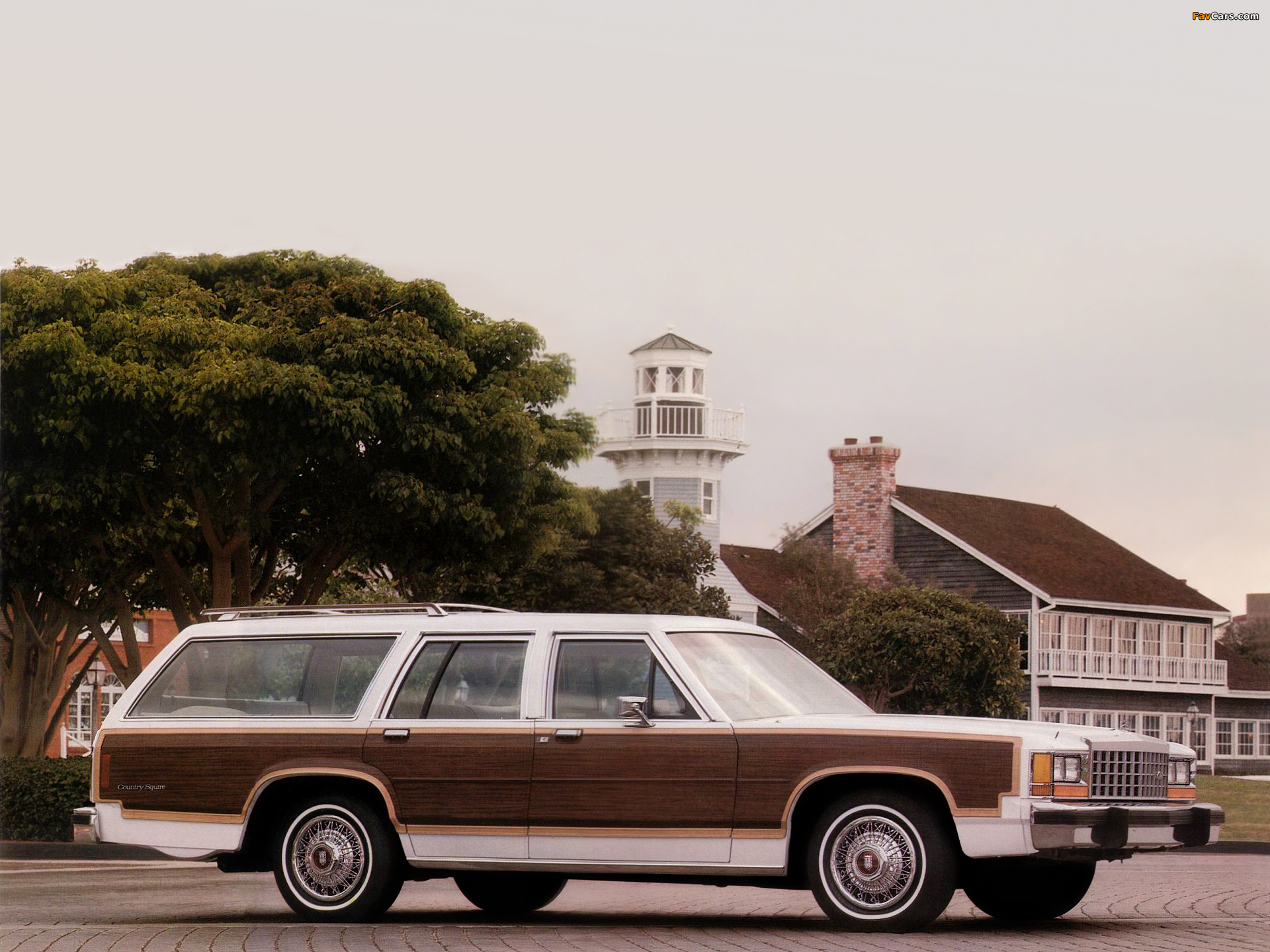 Photos of Ford LTD Country Squire Station Wagon 1986 (1920 x 1440)