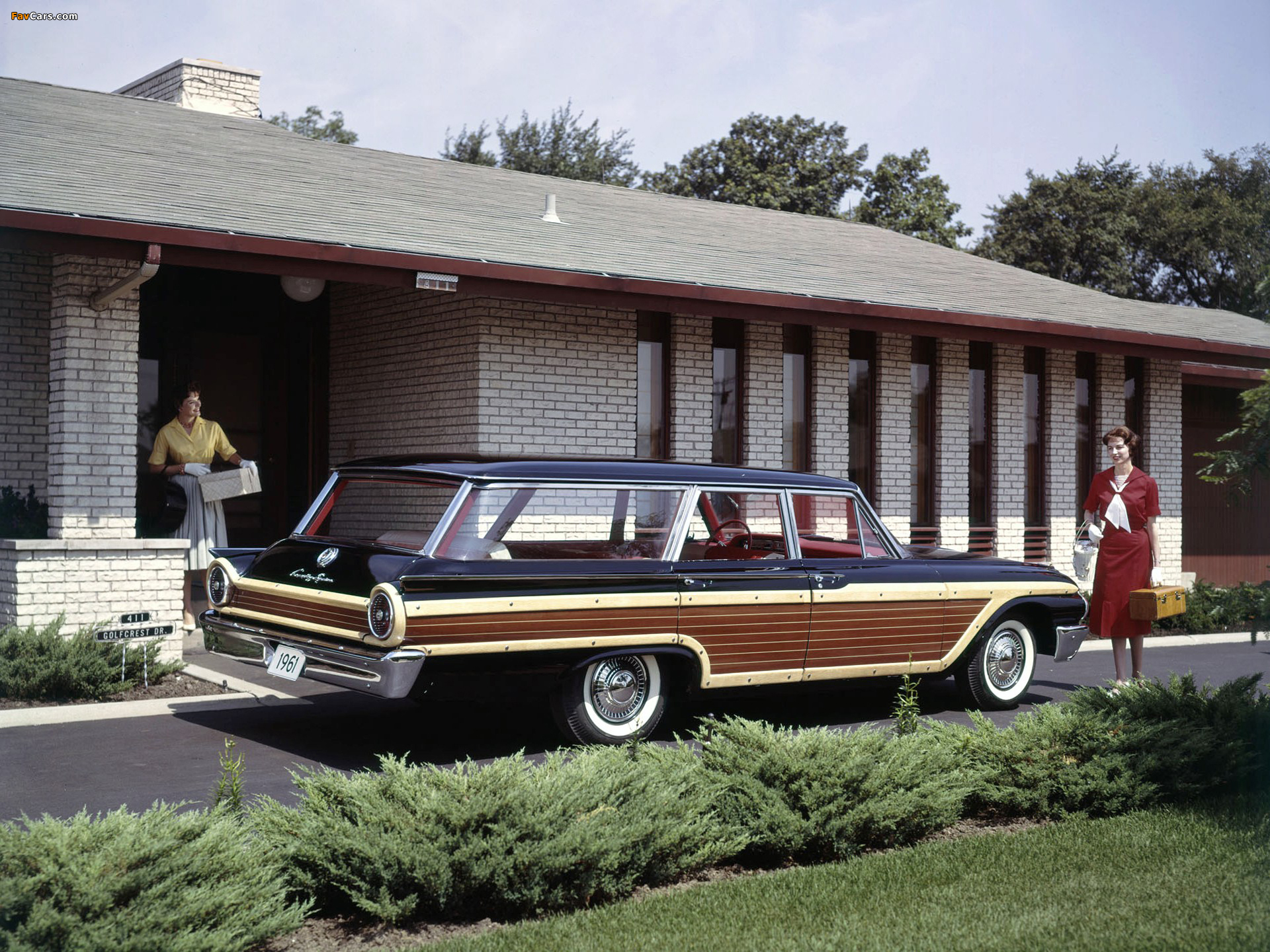 Ford Galaxie Country Squire (68) 1961 wallpapers (1920 x 1440)