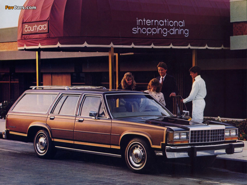 Ford LTD Country Squire Station Wagon 1982 wallpapers (800 x 600)