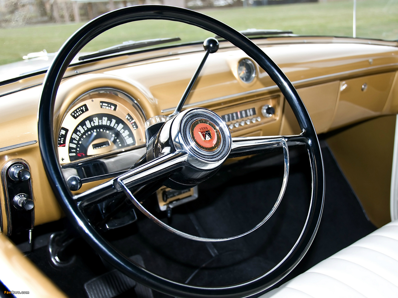 Ford Crestline Convertible Indy 500 Pace Car (76B) 1953 pictures (1600 x 1200)